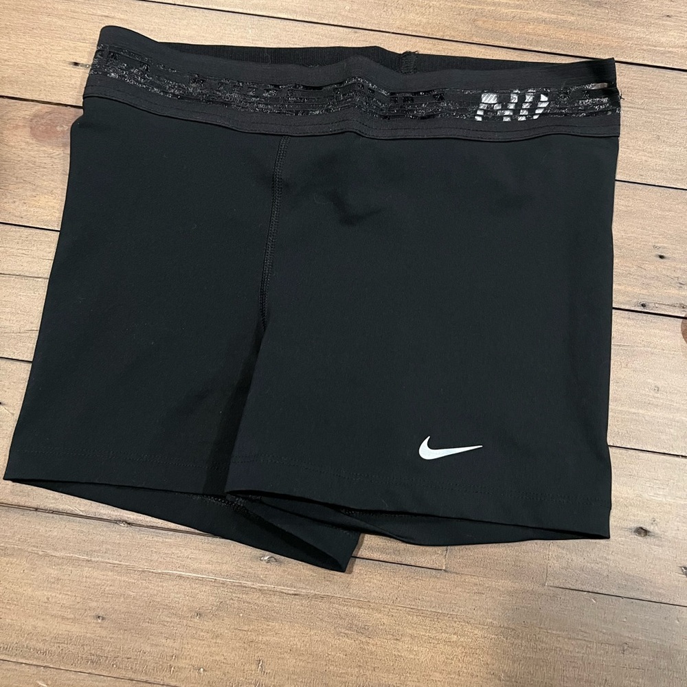 Nike Pro Dri Fit activewear shorts stretchy size M